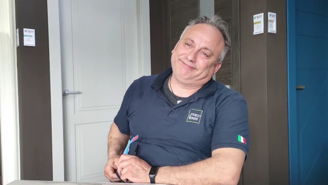 Marco Fioretti in una posa buffa